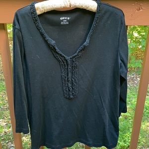 Orvis black cotton top with ruffle